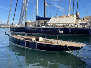 Keelboat elegance